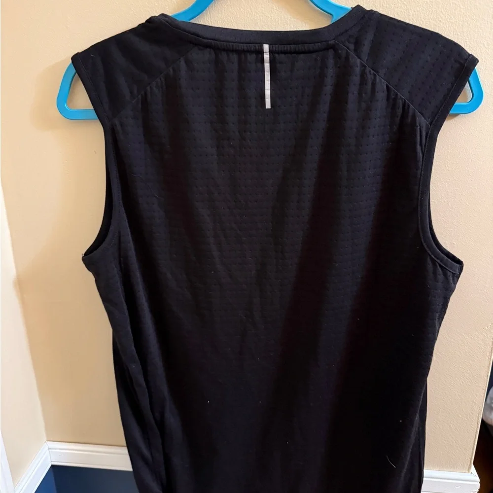 EQIP Men’s Small Black Tank Top Worn Once